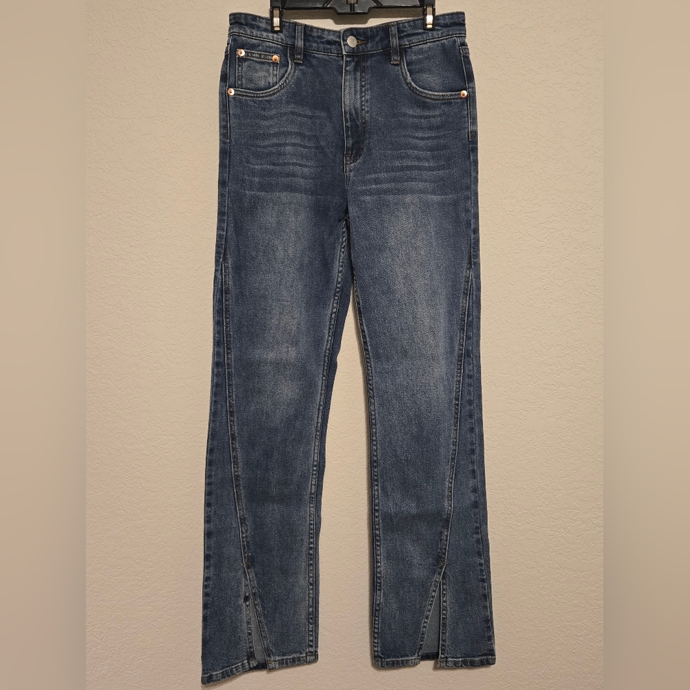 Women's High Rise Straight Leg Front Seam Split Hem Blue Jean Medium Wash